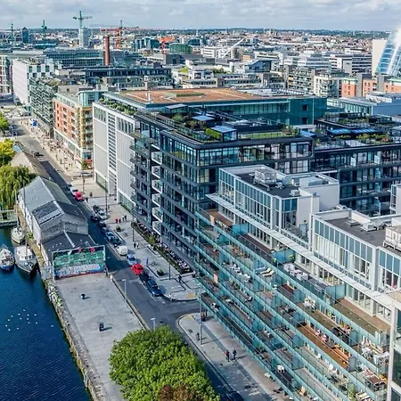 Elegant 2 Bedroom In Grand Canal *
