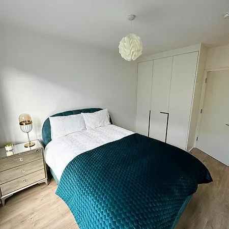 Elegant 2 Bedroom In Grand Canal *